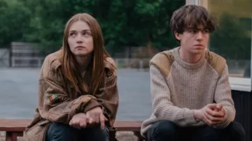 Brown sweater worn by James (Alex Lawther) as seen in The End of the Fucking World S01E02