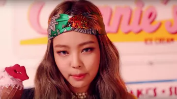 The bandana Gucci of Jennie in the movie clip As If It's Your Last of Blackpink