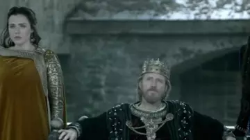 Earrings Judith (Jennie Jacques) in Vikings S03E01