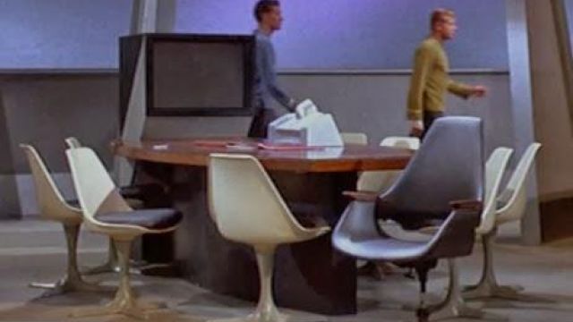 The Knoll Tulip Armless chair in Star Trek