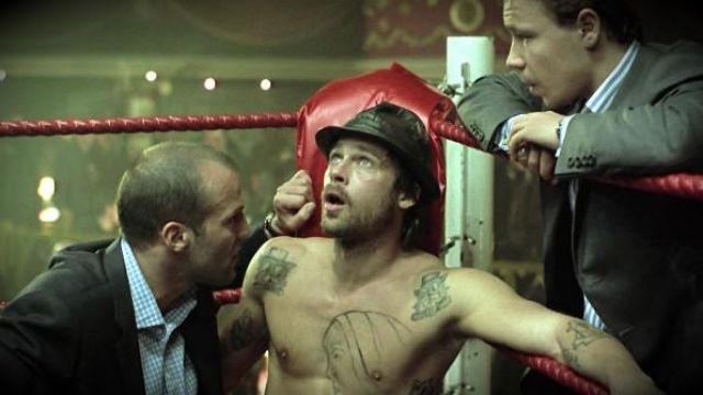 The hat of Mickey O'neil (Brad Pitt) in Snatch, you shorthaired or tu raques