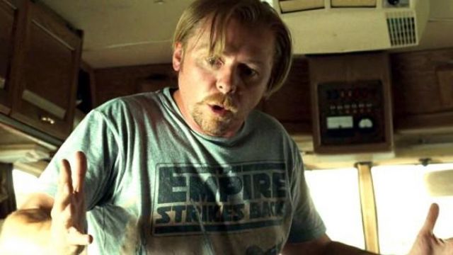 The t-shirt The Empire Strikes Back of Simon Pegg in Paul