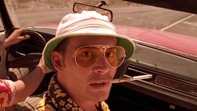 Sunglasses Ray-Ban "Shooter" of Raoul Duke (Johnny Depp) in Las Vegas Parano
