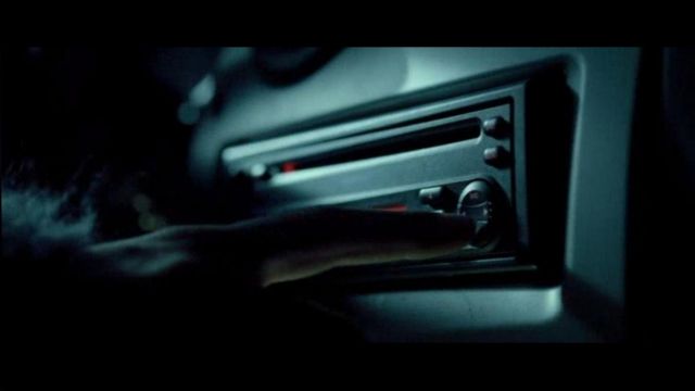 La chanson à la radio de la voiture de Nadya dans Ghost Rider 2