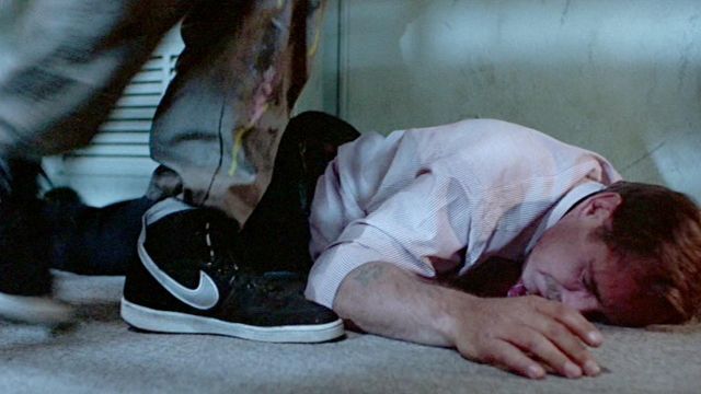 Les sneakers Nike Vandal noires de Michael Biehn (Kyle Reese) dans Terminator