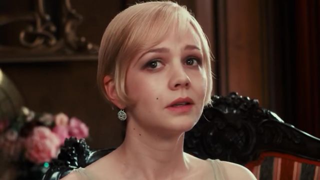 The earrings of Carey Mulligan in The great Gatsby
