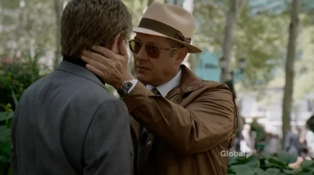 La montre Rolex GMT Master portée par Raymond Reddington (James Spader) dans la série The Blacklist (Saison 3 Épisode 5)