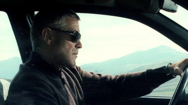 Sunglasses Persol of Jack / Edward (George Clooney) in The American