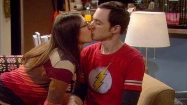 The t-shirt "Flash" Sheldon Cooper in The Big Bang Theory