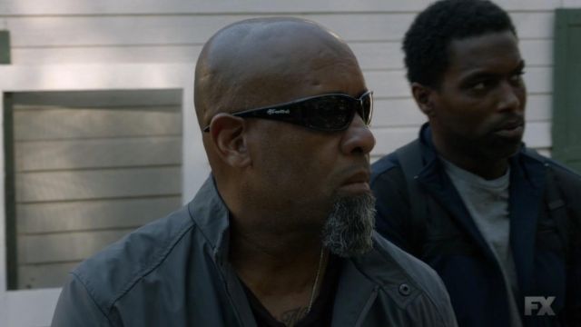 Sunglasses Bollé in Sons of Anarchy S07E10