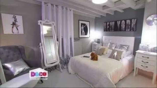 Table black and white a panoramic view of New York seen in the show D&Co