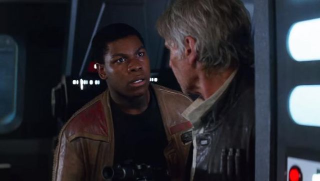 Veste en cuir portés par Finn (John Boyega) comme on le voit dans Star Wars VII: The Force s'Éveille