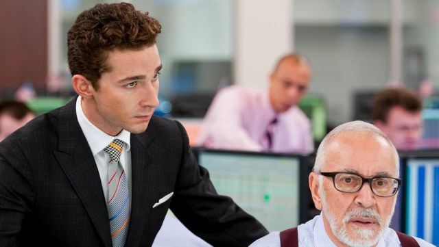 Cravate porté par Jake Moore (Shia LaBeouf) comme on le voit dans Wall Street: l'Argent ne Dort Jamais