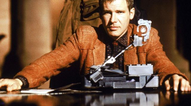La veste emblématique de Rick Deckard (Harrison Ford) dans Blade Runner