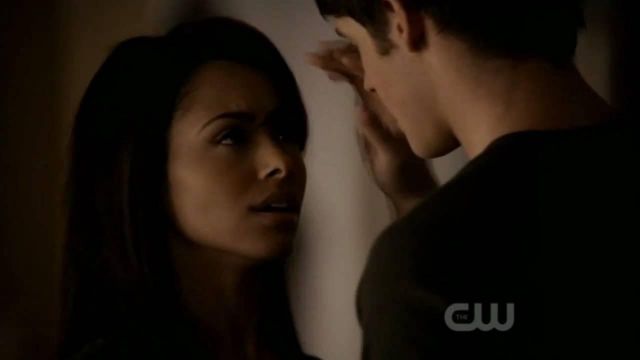 The song Family Tree during the first kiss from Bonnie (Katerina Graham) and Jeremy (Steven R. McQueen) The Vampire Diaries S02E14