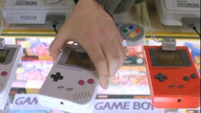 The Game Boy red Nintendo seen in the movie The three brothers