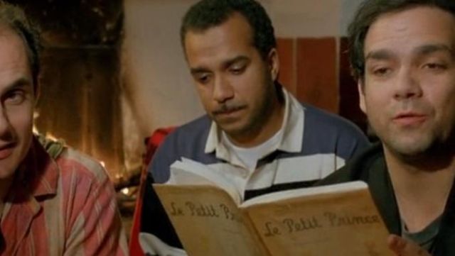 The book The little prince of Saint Exupéry in the movie The three brothers
