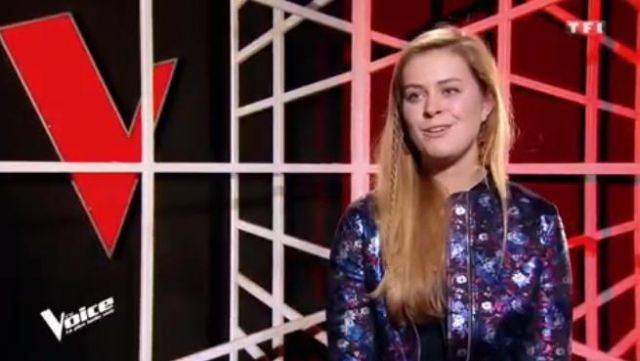 The bomber jacket with printed electric Queen Clairie in The voice of the 03/02/2018