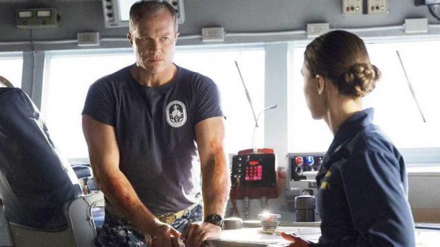 The t-shirt USS Nathan James Admiral Mike Slattery (Adam Baldwin) in The last ship