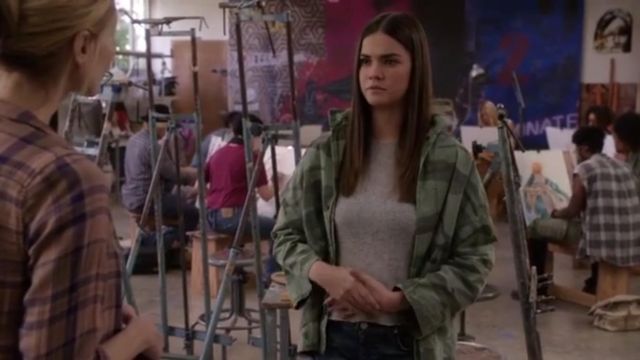 La veste camouflage de Callie Jacob (Maia Mitchell) dans The Fosters S05E02