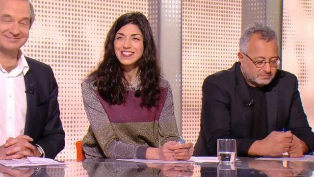 The sweater colorblock golden Emilie Chaudet in 28 minutes of 02/03/2018