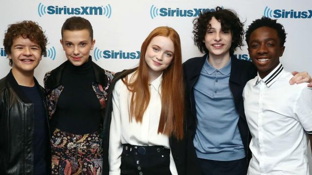 Sadie Sink's (Max in Stranger Things 2) white blouse during an interview on SiriusXM