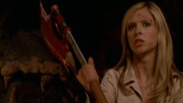 The false Buffy Summers (Sarah Michelle Gellar) in Buffy the vampire slayer S07E10