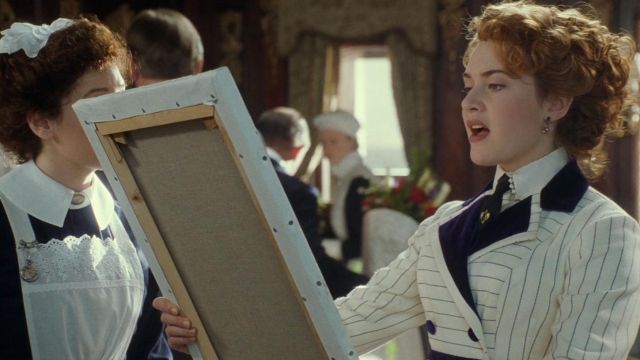 Earrings of Rose DeWitt Bukater (Kate Winslet) boarding in the movie Titanic
