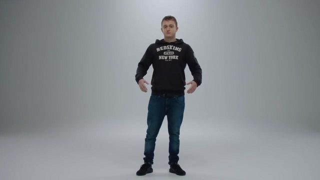 Les sneakers Nike Air Hua­rache Ul­tra noires de Vald dans son clip Désaccordé