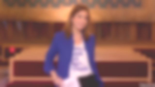 La veste bleue de Léa Salamé dans Stupéfiant ! du 12/03/2018