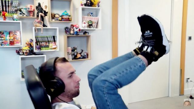 Les chaussures Adidas Y-3 de Squeezie sur une video YouTube
