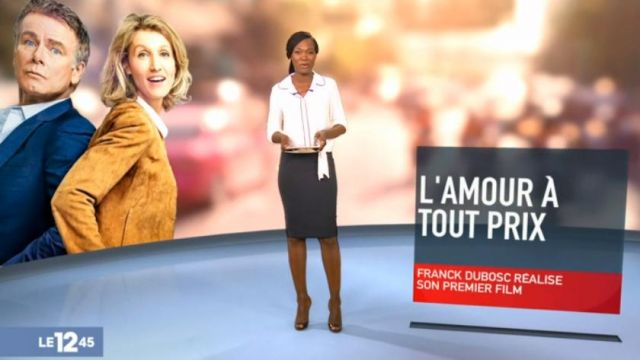 Le Chemisier court avec lien à nouer à la taille de Kareen Guiock dans Le 12:45 de M6 du 13/03/2018