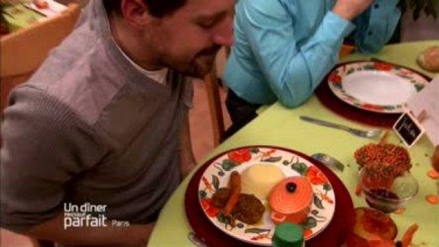 The mini-slate seen in the show A dinner almost perfect