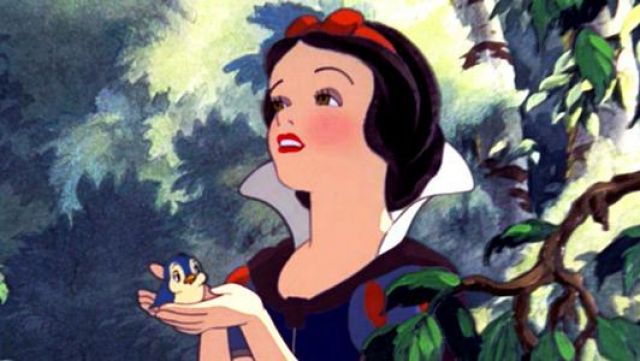 Snow White's brown wig as seen in Snow White and the Seven Dwarfs