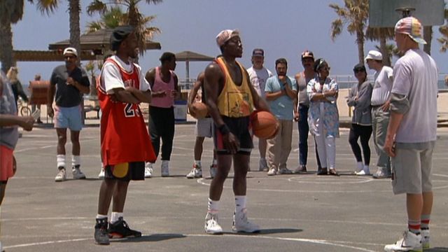 en caso ajustar Necesito Nike Air Flight Lite High shoes worn by Sidney Deane (Wesley Snipes) as  seen in White Men Can't Jump | Spotern