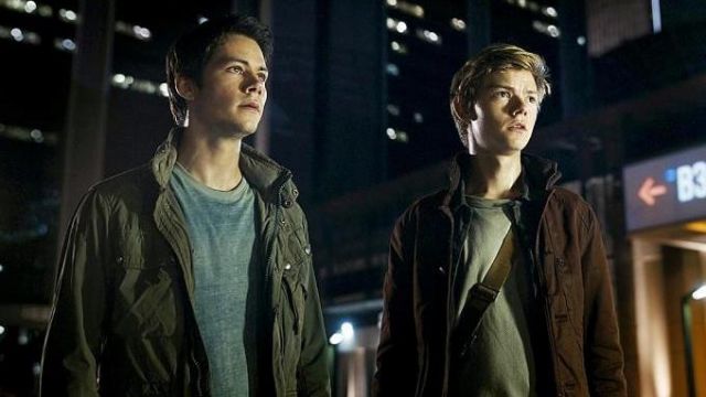 Khaki Jacket worn by Thomas (Dylan O'Brien) as seen in Maze Runner