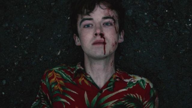 Red hawaiian shirt worn by James (Alex Lawther) as seen in The End Of The Fucking World S01E05