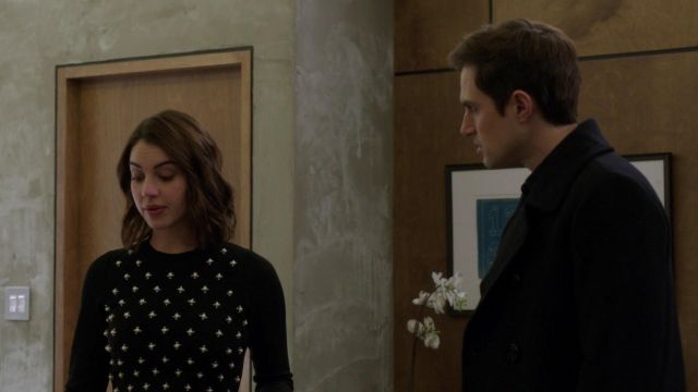 Le pull Sandro d' Ivy Belfrey (Adelaide Kane) dans Once upon a time S07E13