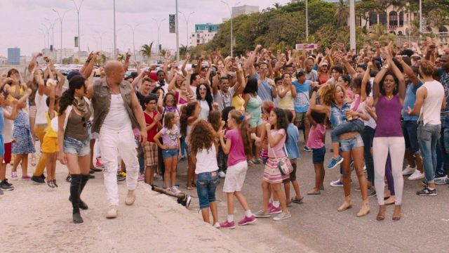 La pantalon blanc de Dominique Torreto (Vin Diesel) dans Fast & Furious 8
