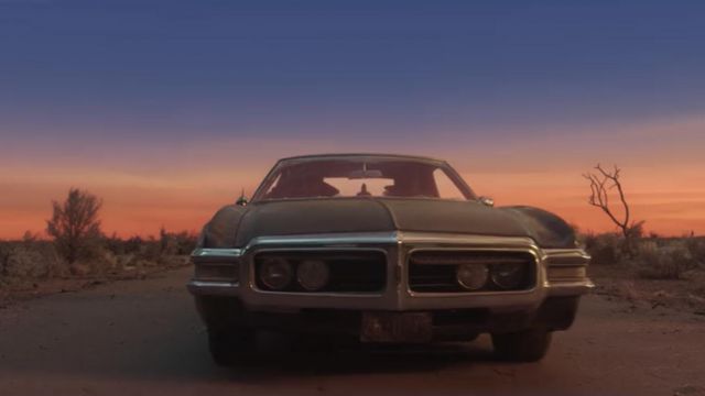 The car Oldsmobile Toronado 1969 in The disastrous adventures of the orphans Baudelaire S02E06