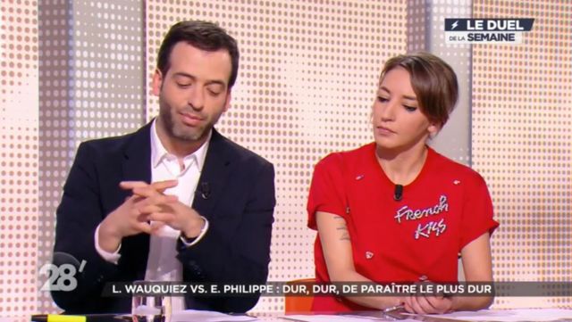 Le t-shirt French Kiss de Nadia Daam dans 28 minutes du 30/03/2018