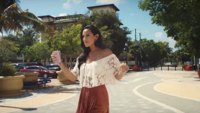 The white top in lace of the bandwidth in The Guapa of The Original Gypsies