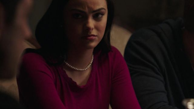 Magenta round collar seen on Veronica Lodge (Camila Mendes) in Riverdale S02E17