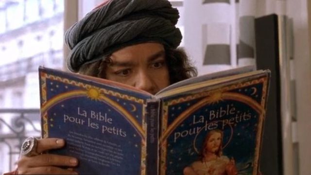 The bible for young bed Balthazar ( Didier Bourdon) in the film Les rois mages