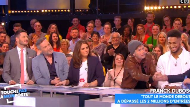 Le t-shirt yeux fermés de Valérie Benaïm dans #TPMP Touch pas à mon poste du 09/04/2018