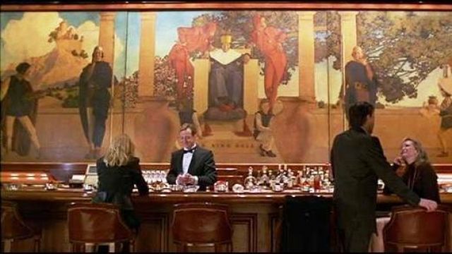 The King Cole Bar in St. Regis Ho­tel in New York as seen in The First Wives Club
