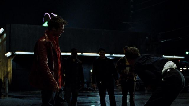 The jacket in red leather Tyler Durden (Brad Pitt) in Fight Club