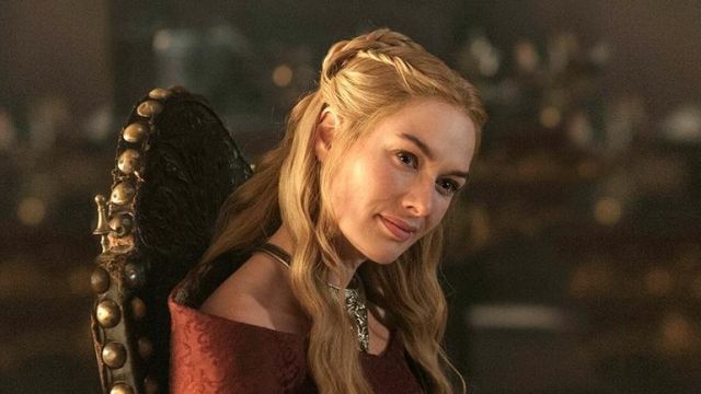 Le collier de Cersei Lannister (Lena Headey) dans Game of Thrones S03E02