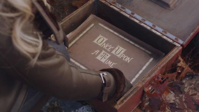 Livre de conte "Once Upon A Time" dans Once Upon A Time