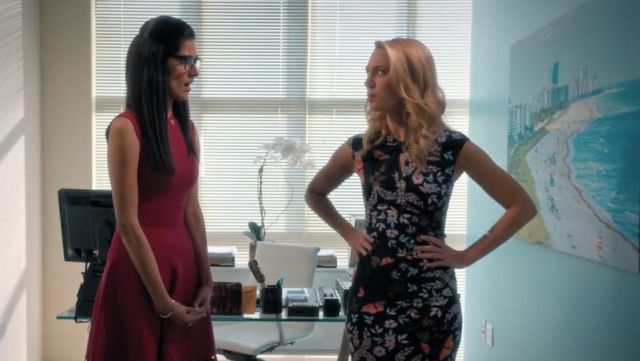 Ted Baker floral dress seen on Petra Solano (Yael Grobglas) in Jane the Virgin S04E08